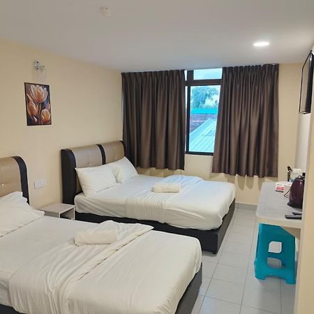 Southern Tip Hotel 폰티안케슬 외부 사진